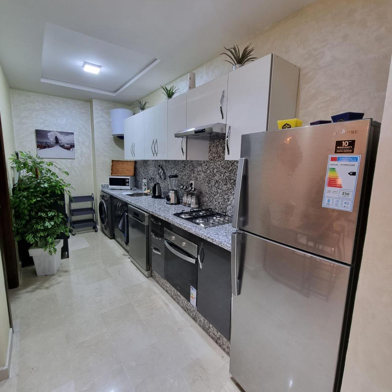Luxury Appartement Guesshouse Tangier Exterior photo